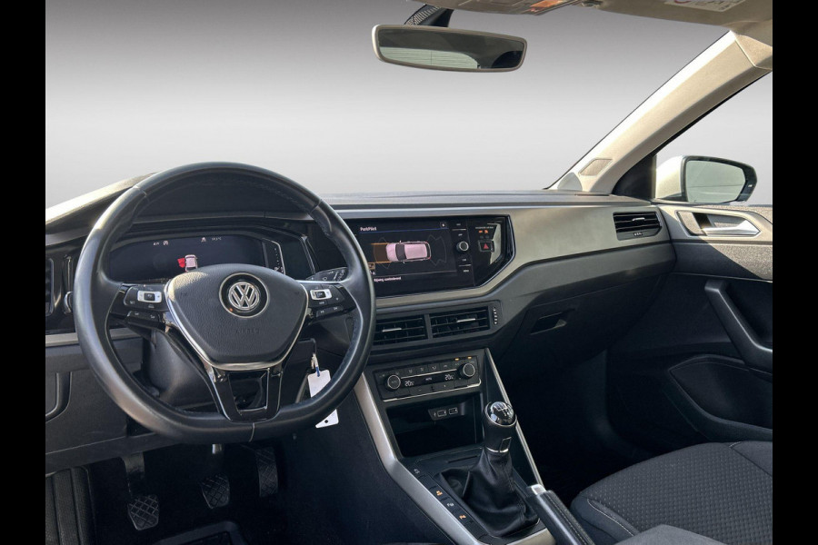 Volkswagen Polo 1.0 TSI Comfortline Business 116PK | Virtual cockpit | Clima | Parkeersensoren voor + achter |