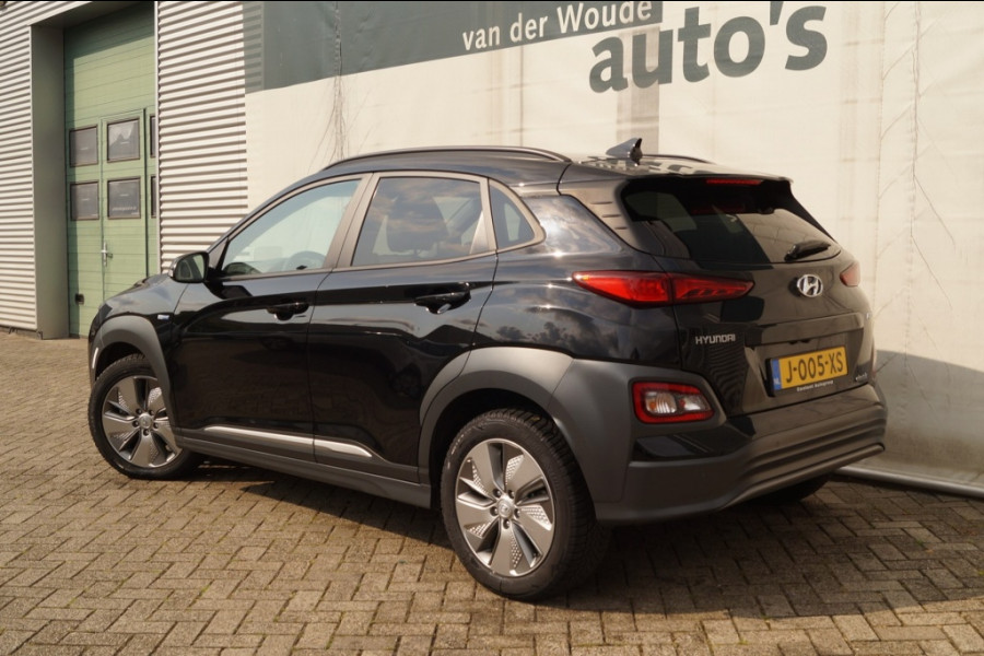 Hyundai Kona EV Premium 64kWh -LEER-ECC-NAVI-CAM-PDC-