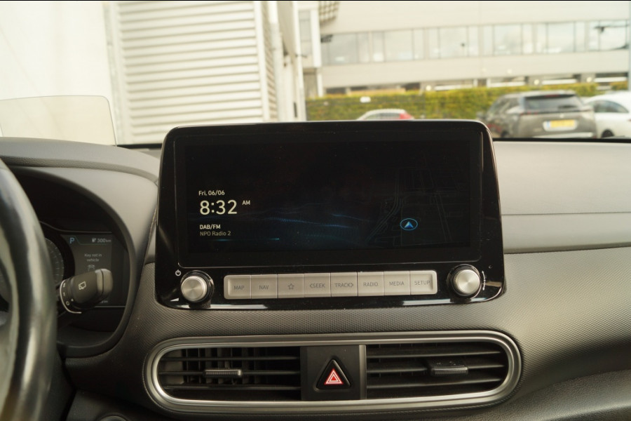 Hyundai Kona EV Premium 64kWh -LEER-ECC-NAVI-CAM-PDC-