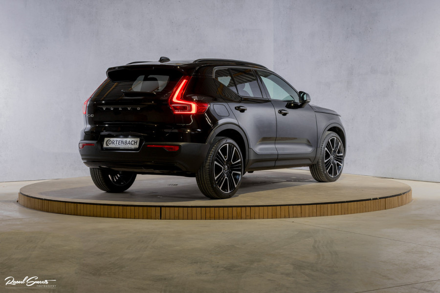 Volvo XC40 2.0 B4 R-Design | Panorama dak | Adaptieve cruise | Apple carplay | 21 inch |