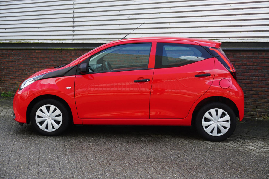 Toyota Aygo 1.0 VVT-i x-fun/Dealeronderhouden/1e Eigenaar/
