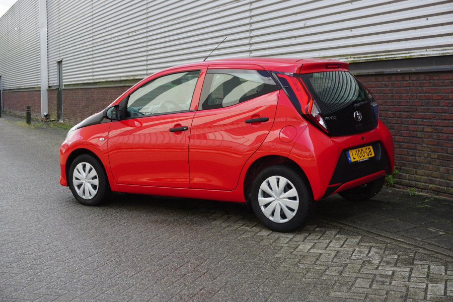 Toyota Aygo 1.0 VVT-i x-fun/Dealeronderhouden/1e Eigenaar/