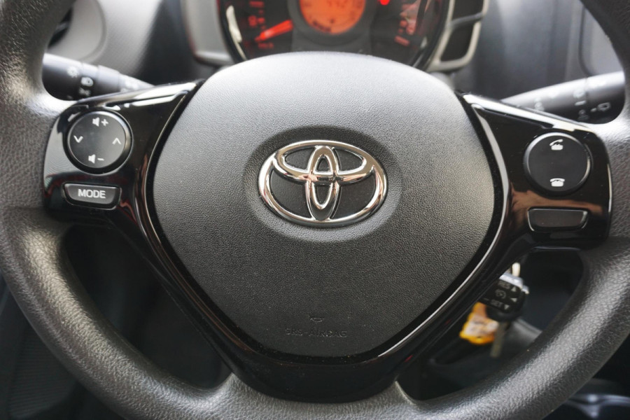 Toyota Aygo 1.0 VVT-i x-fun/Dealeronderhouden/1e Eigenaar/