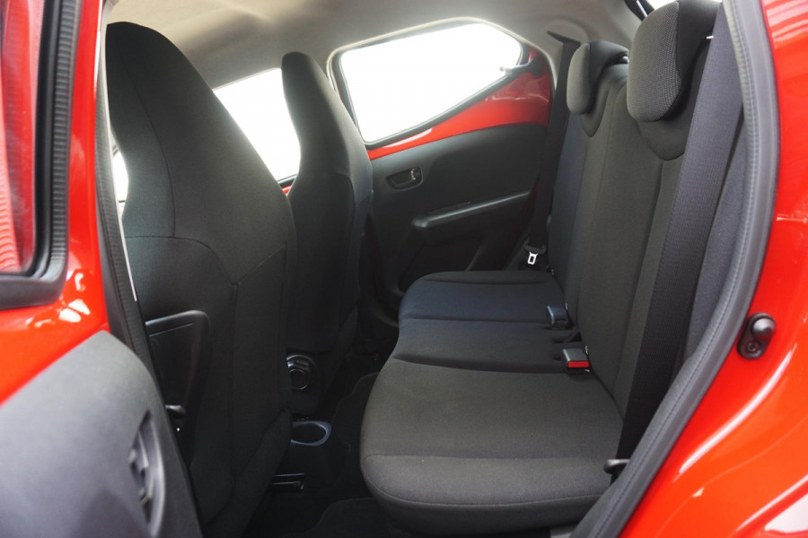 Toyota Aygo 1.0 VVT-i x-fun/Dealeronderhouden/1e Eigenaar/