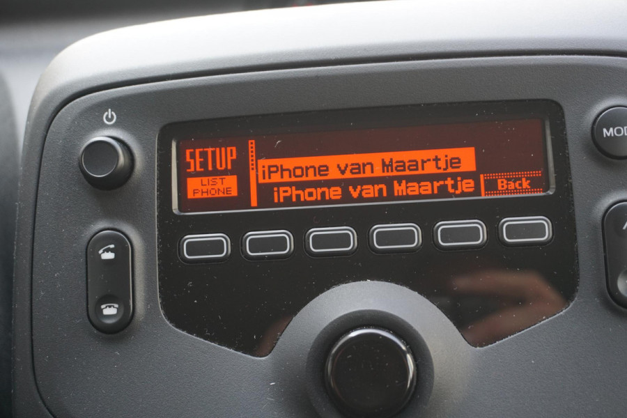 Toyota Aygo 1.0 VVT-i x-fun/Dealeronderhouden/1e Eigenaar/