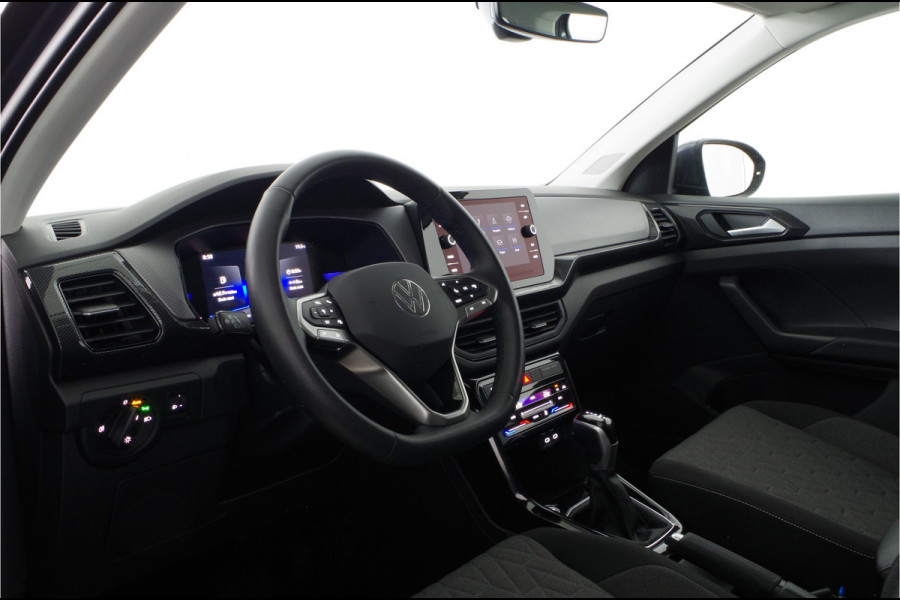 Volkswagen T-Cross 1.0 TSI Life Business > 116pk/Camera/Trekhaak/Smoky Gray/IQ.DRIVE... | 6045 |