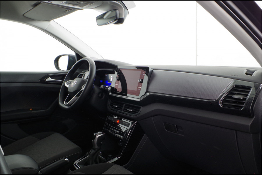 Volkswagen T-Cross 1.0 TSI Life Business > 116pk/Camera/Trekhaak/Smoky Gray/IQ.DRIVE... | 6045 |