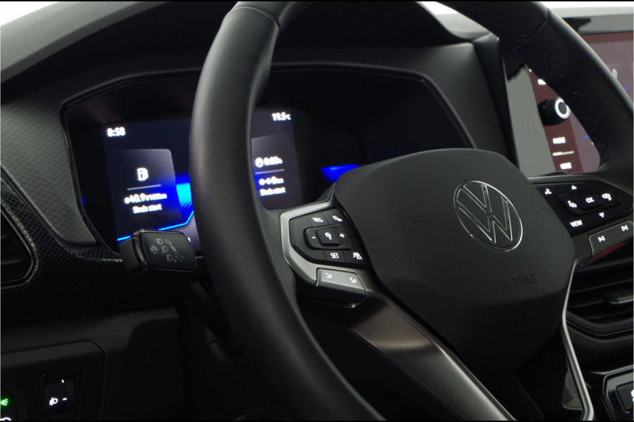Volkswagen T-Cross 1.0 TSI Life Business > 116pk/Camera/Trekhaak/Smoky Gray/IQ.DRIVE... | 6045 |