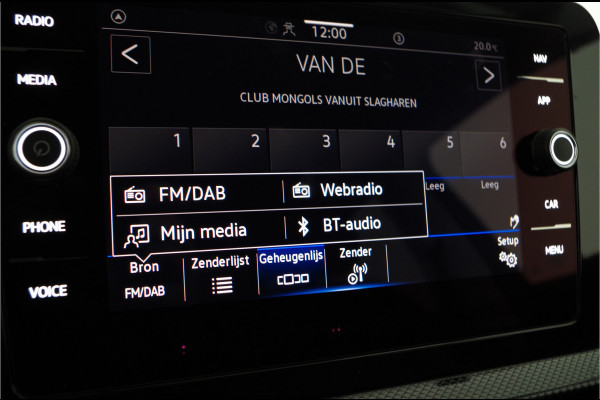 Volkswagen T-Cross 1.0 TSI Life Business > 116pk/Camera/Trekhaak/Smoky Gray/IQ.DRIVE... | 6045 |