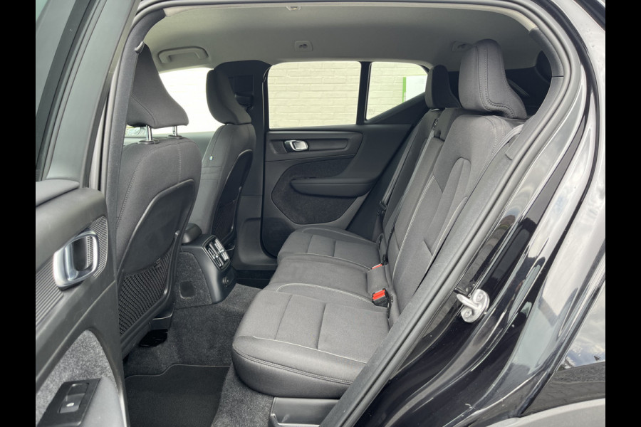 Volvo XC40 1.5 T5 Recharge Inscription Expression | Adaptieve cruise | Zwenkbare trekhaak | Apple carplay | DAB |