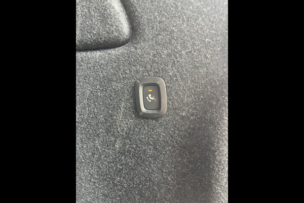 Volvo XC40 1.5 T5 Recharge Inscription Expression | Adaptieve cruise | Zwenkbare trekhaak | Apple carplay | DAB |