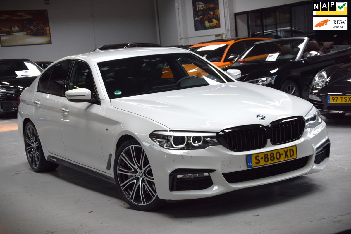 BMW 5 Serie 540i High Executive M-Pakket 6-Cill|Navi|Leder|340pk!!| BMW 5 Serie 540i High Executive M-Pakket 6-Cill|Navi|Leder|340pk!!|