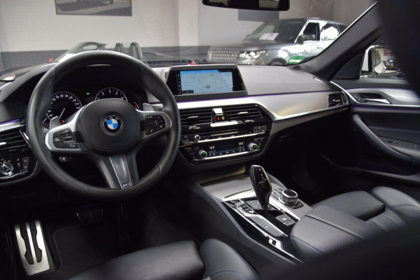 BMW 5 Serie 540i High Executive M-Pakket 6-Cill|Navi|Leder|340pk!!|