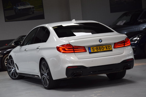 BMW 5 Serie 540i High Executive M-Pakket 6-Cill|Navi|Leder|340pk!!|