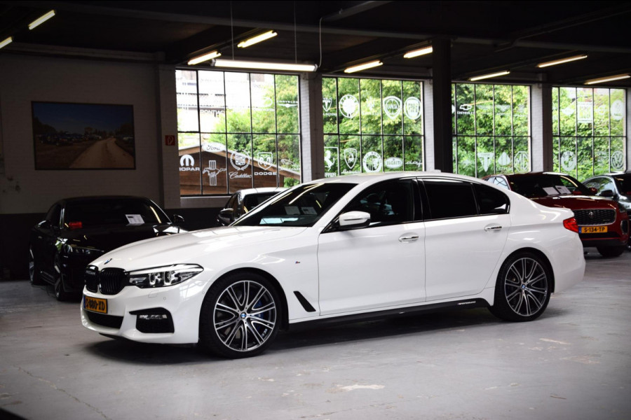 BMW 5 Serie 540i High Executive M-Pakket 6-Cill|Navi|Leder|340pk!!|