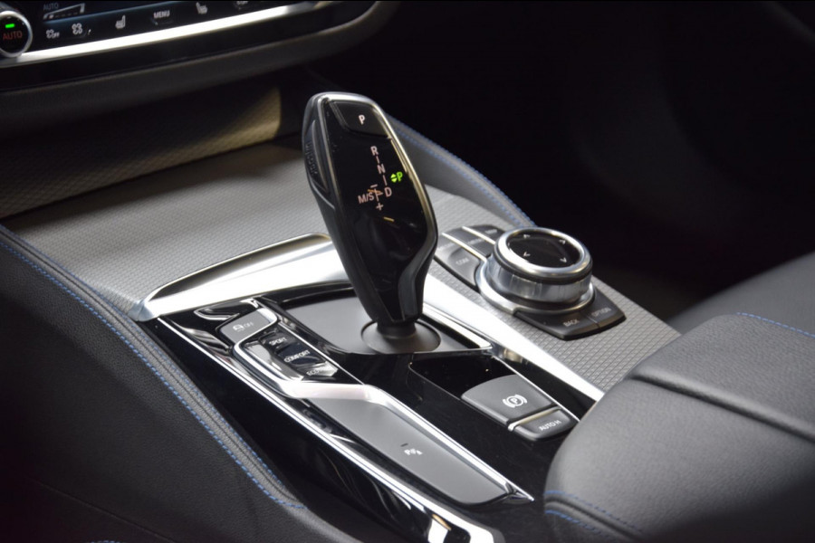 BMW 5 Serie 540i High Executive M-Pakket 6-Cill|Navi|Leder|340pk!!|