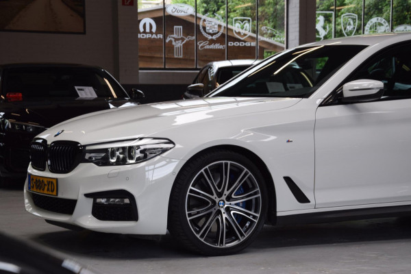 BMW 5 Serie 540i High Executive M-Pakket 6-Cill|Navi|Leder|340pk!!|