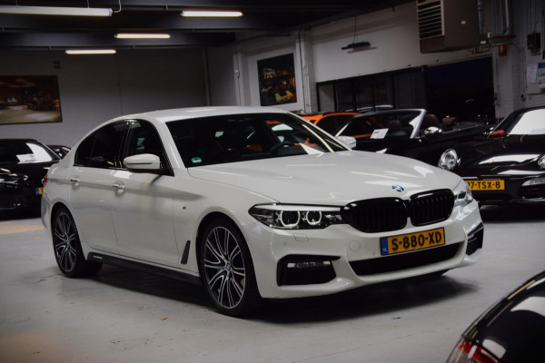 BMW 5 Serie 540i High Executive M-Pakket 6-Cill|Navi|Leder|340pk!!|