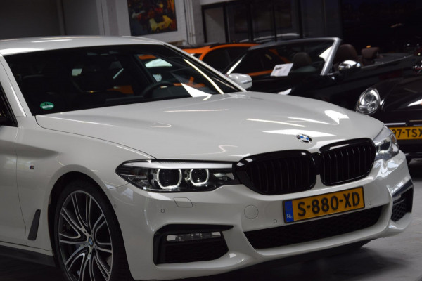 BMW 5 Serie 540i High Executive M-Pakket 6-Cill|Navi|Leder|340pk!!|