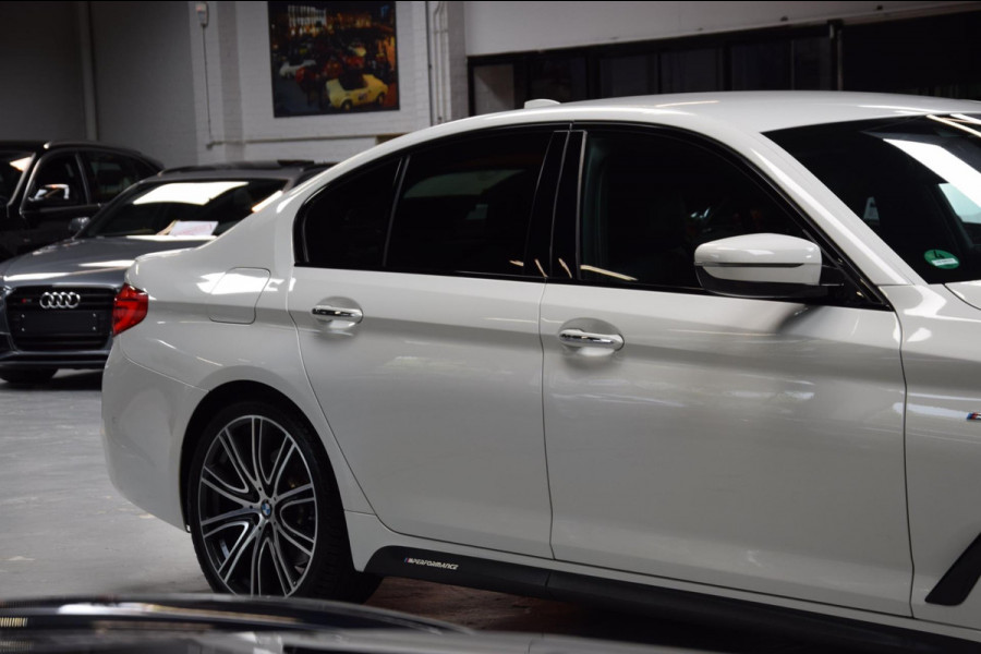 BMW 5 Serie 540i High Executive M-Pakket 6-Cill|Navi|Leder|340pk!!|
