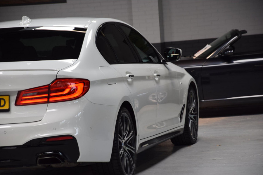 BMW 5 Serie 540i High Executive M-Pakket 6-Cill|Navi|Leder|340pk!!|