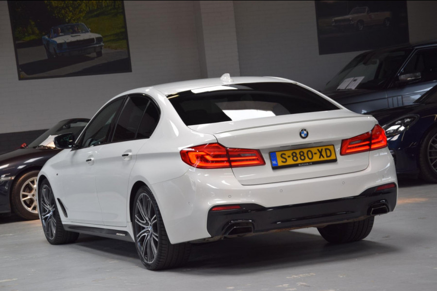 BMW 5 Serie 540i High Executive M-Pakket 6-Cill|Navi|Leder|340pk!!|