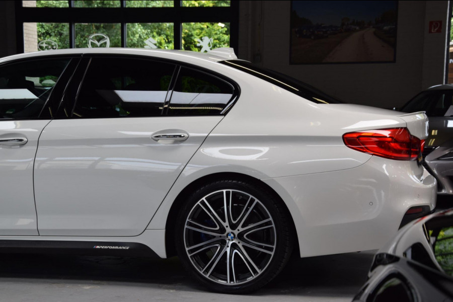 BMW 5 Serie 540i High Executive M-Pakket 6-Cill|Navi|Leder|340pk!!|