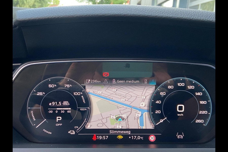 Audi e-tron 55 QUATTRO 408PK PANO/LUCHTVERING/KEYLESS