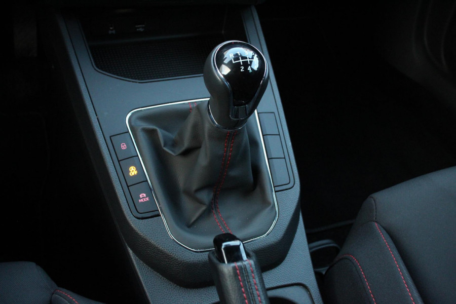 Seat Ibiza 1.0 TSI 116pk FR | Climate Control | Cruise Control | Extra getint glas | 17" Lichtmetalen Velgen