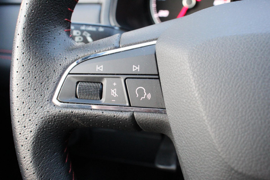 Seat Ibiza 1.0 TSI 116pk FR | Climate Control | Cruise Control | Extra getint glas | 17" Lichtmetalen Velgen
