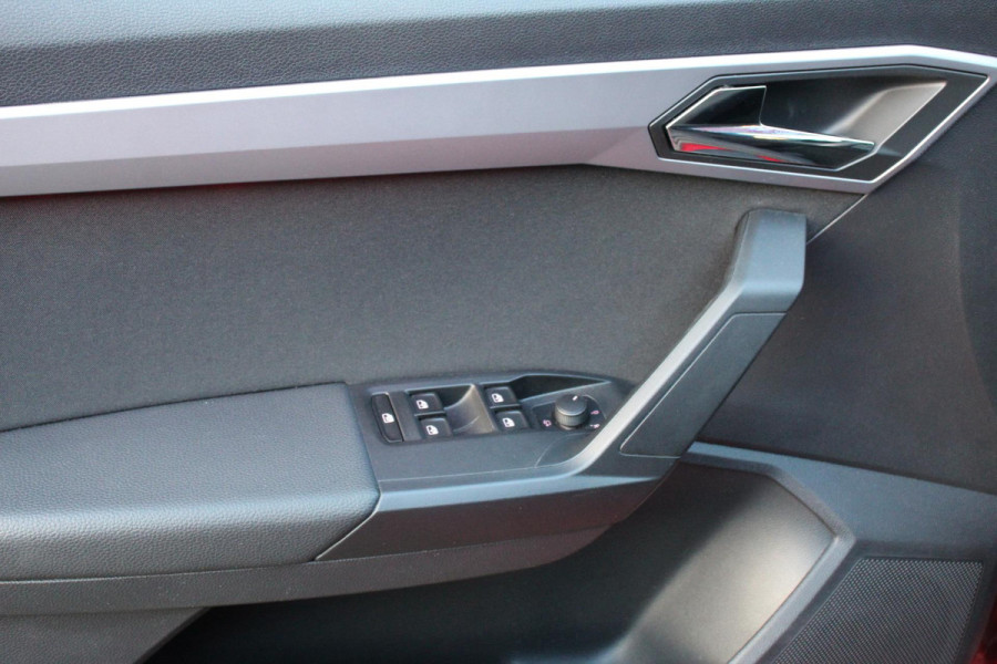 Seat Ibiza 1.0 TSI 116pk FR | Climate Control | Cruise Control | Extra getint glas | 17" Lichtmetalen Velgen