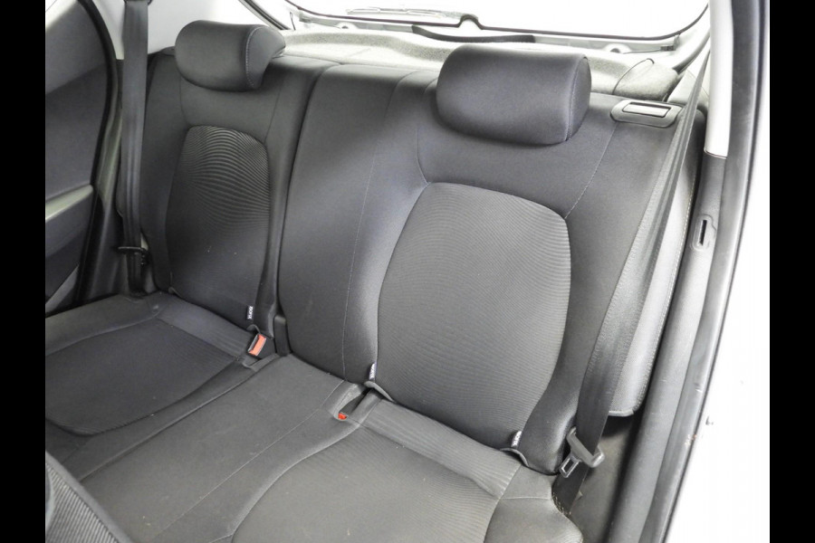 Hyundai i10 1.0i Comfort NAVI/AIRCO/BLUETOOTH!
