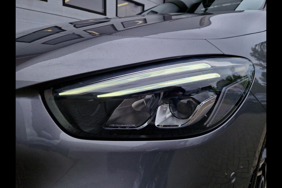 Mercedes-Benz B-Klasse 180 Business Solution AMG | Pano | Trekhaak | Stoelverwarming | LED | Climate |