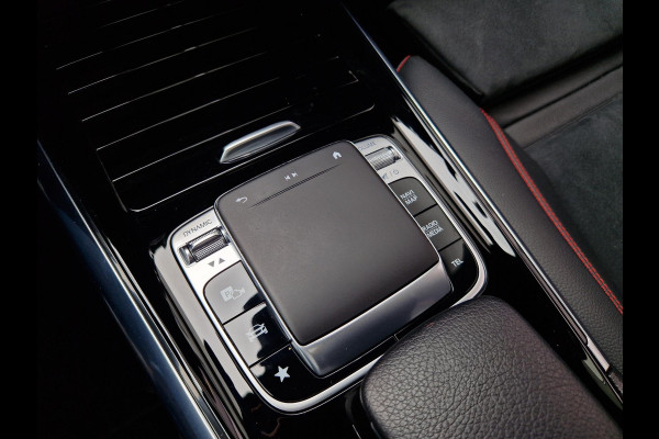 Mercedes-Benz B-Klasse 180 Business Solution AMG | Pano | Trekhaak | Stoelverwarming | LED | Climate |