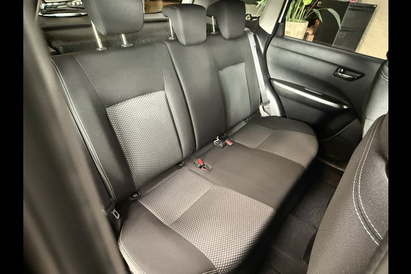 Suzuki Vitara 1.4 Boosterjet 130 pk Smart Hybrid | Navi | ACC | Blindspot | Stoel verwarming | Carplay | 100% Suzuki dealer onderhouden!