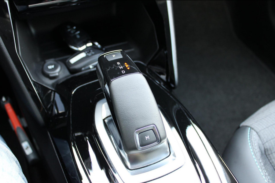 Peugeot 208 1.2 PureTech Blue Lease Allure|Automaat|Navi|Carplay