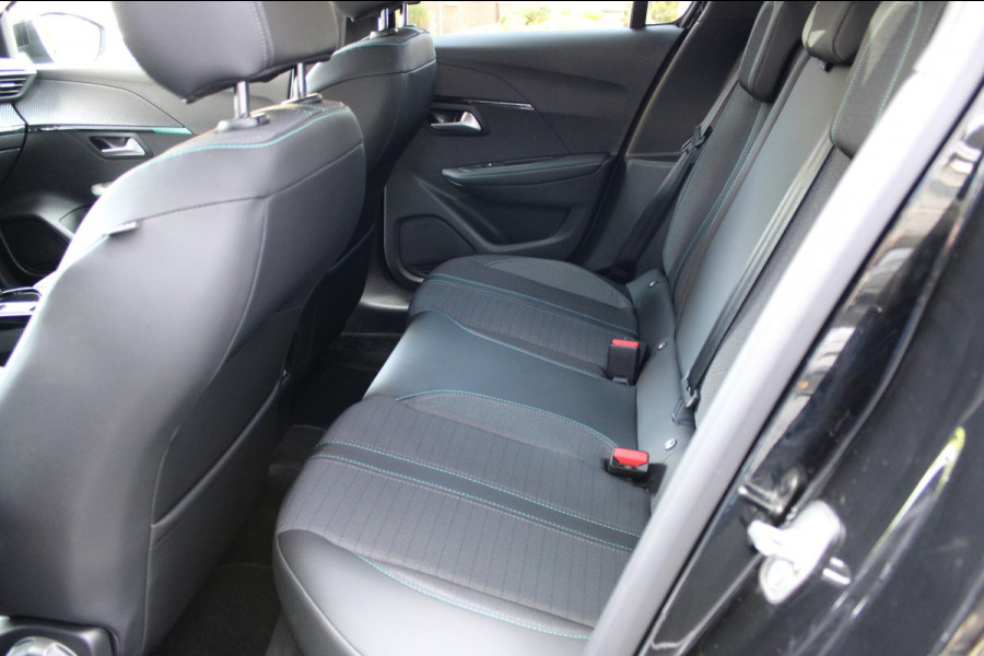 Peugeot 208 1.2 PureTech Blue Lease Allure|Automaat|Navi|Carplay