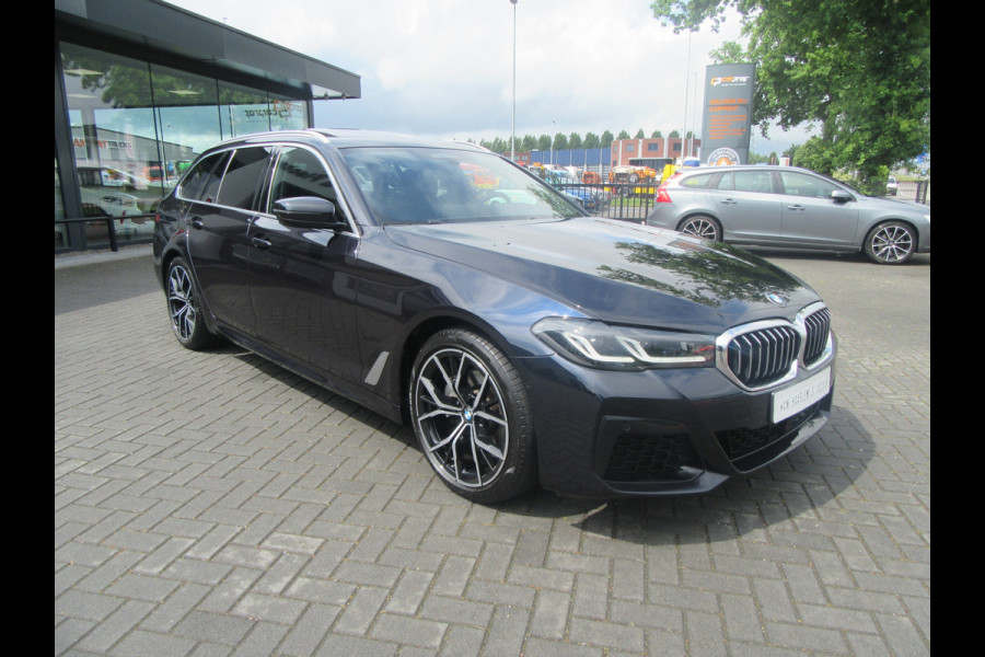 BMW 5 Serie Touring 520d M Sport Edition Plus Aut. Harman/Kardon, Panoramadak
