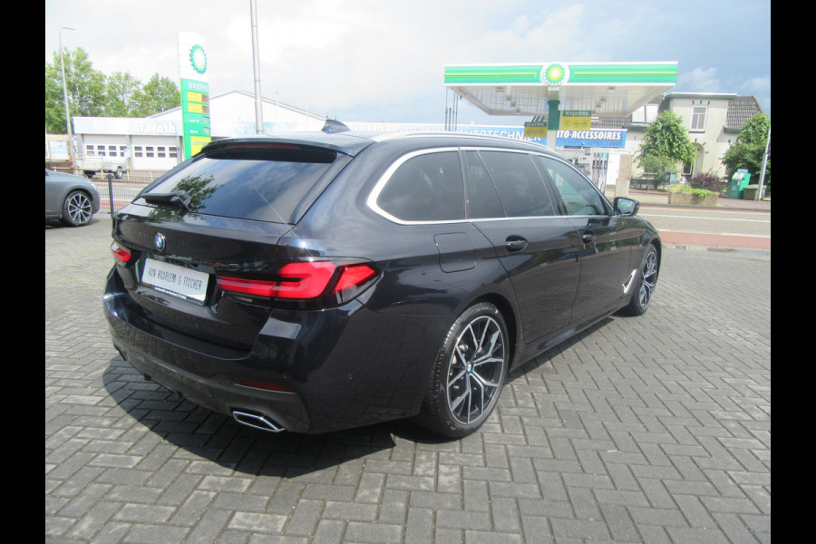 BMW 5 Serie Touring 520d M Sport Edition Plus Aut. Harman/Kardon, Panoramadak