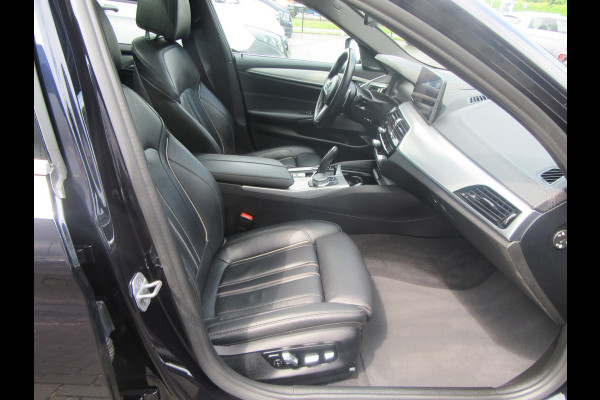 BMW 5 Serie Touring 520d M Sport Edition Plus Aut. Harman/Kardon, Panoramadak