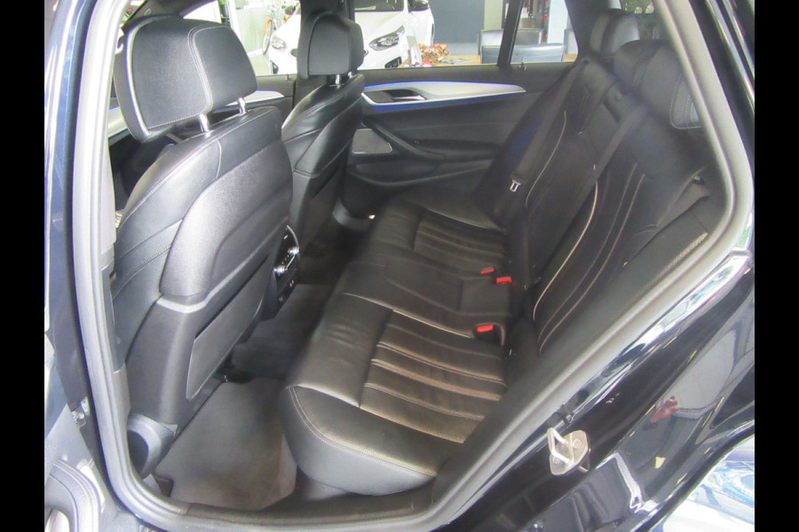 BMW 5 Serie Touring 520d M Sport Edition Plus Aut. Harman/Kardon, Panoramadak