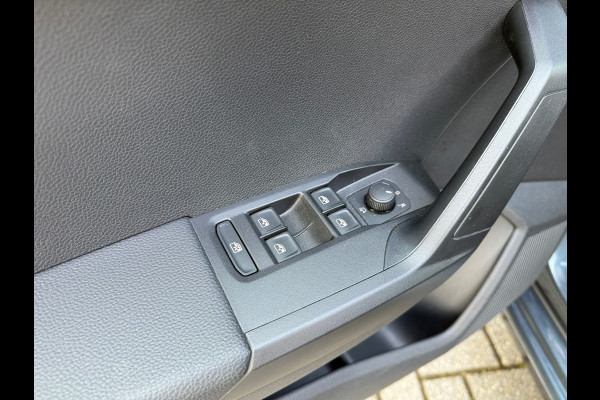 Seat Ibiza 1.0 TSI Style Business Intense - Navi - Camera - Climate - Parkeerhulp - Org.NL