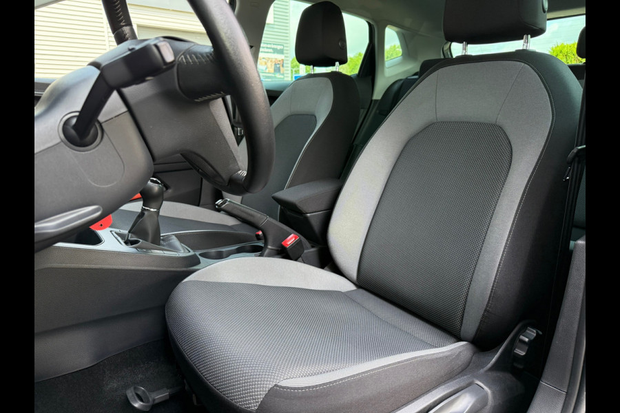 Seat Ibiza 1.0 TSI Style Business Intense - Navi - Camera - Climate - Parkeerhulp - Org.NL