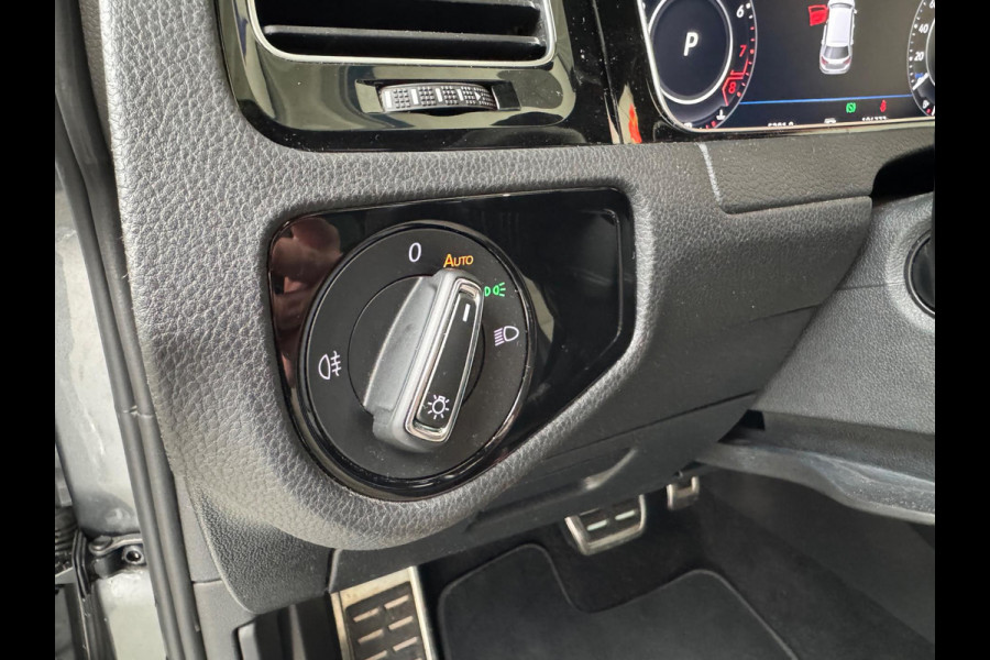 Volkswagen Golf 2.0 TSI 4Motion R PANO|DYNAUDIO|KEYLESS|VIRTUAL