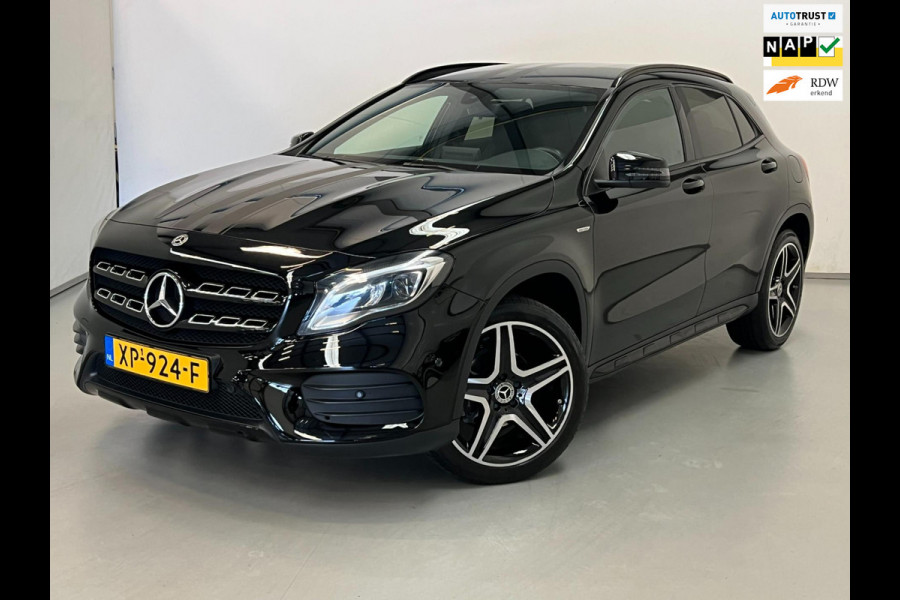 Mercedes-Benz GLA 180 AMG Night Edition / Stoelverwarming