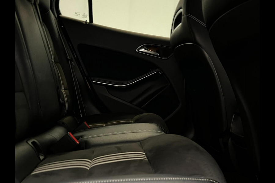 Mercedes-Benz GLA 180 AMG Night Edition / Stoelverwarming