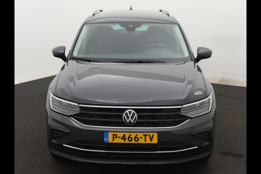 Volkswagen Tiguan 1.5 TSI 150PK DSG AD-CRUISE NAVI WINTER-PACK