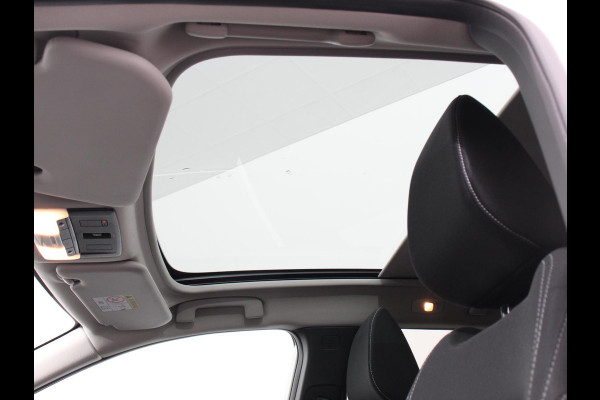 Nissan QASHQAI 1.3 MHEV Design Acenta Panorama dak  Climate control Adaptive cruise control LED  Parkeersensoren Achteruitrijcamera Apple Carplay/ Android Auto