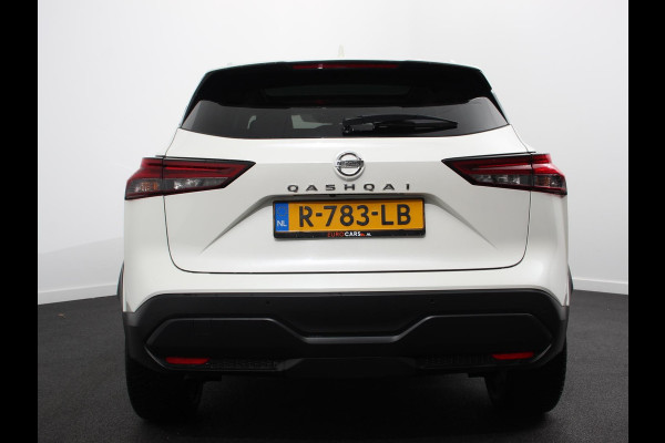 Nissan QASHQAI 1.3 MHEV Design Acenta Panorama dak  Climate control Adaptive cruise control LED  Parkeersensoren Achteruitrijcamera Apple Carplay/ Android Auto