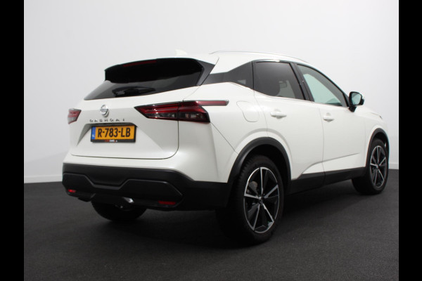 Nissan QASHQAI 1.3 MHEV Design Acenta Panorama dak  Climate control Adaptive cruise control LED  Parkeersensoren Achteruitrijcamera Apple Carplay/ Android Auto